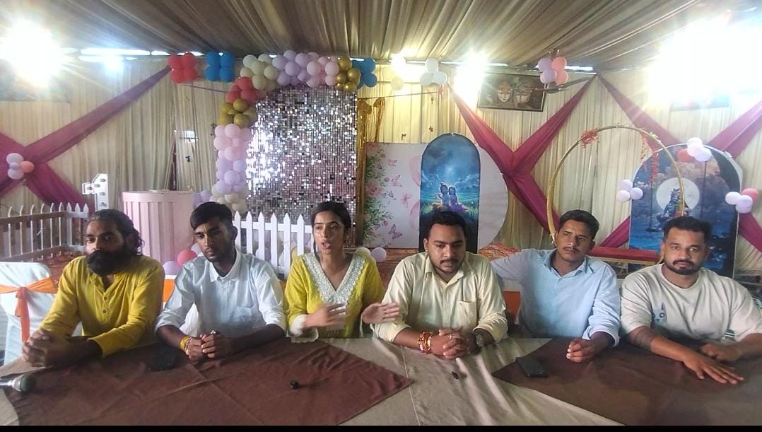 छात्रसंघ के पूर्व पदाधिकारियों ने की कमल बोरा पर कार्रवाई की मांग